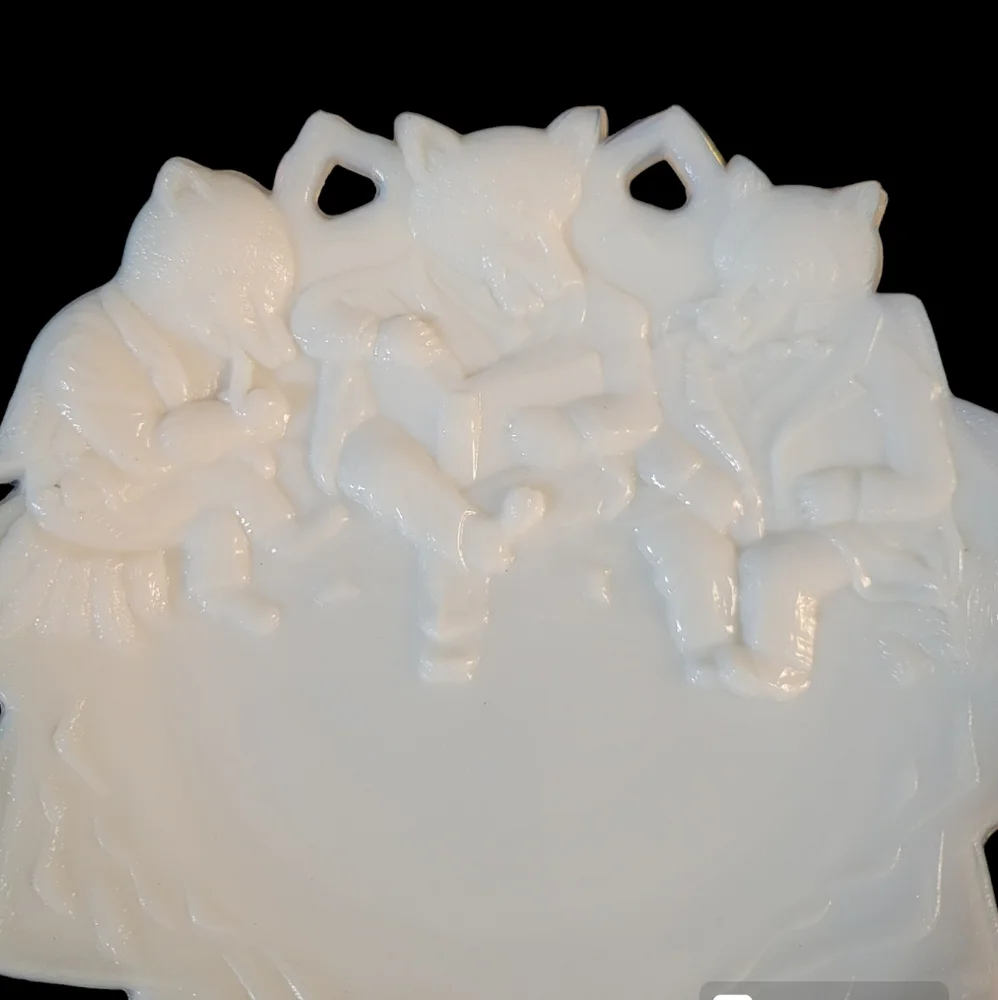 Westmorland Little Bears Milk Glass Plate